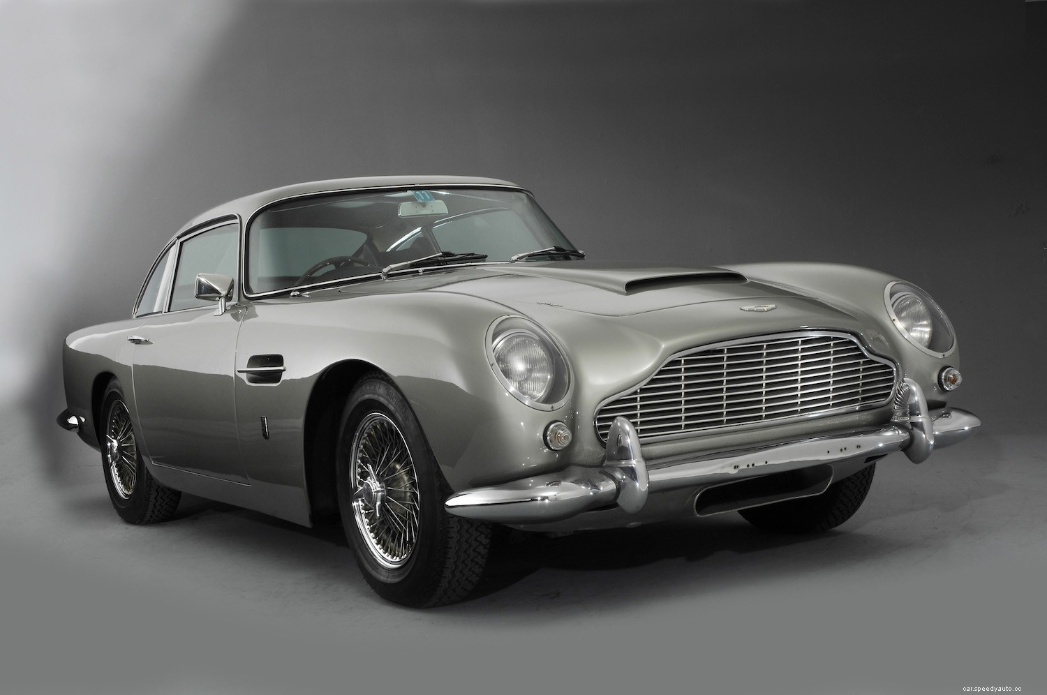 This Famous Actress Called Jerry Seinfeld’s 1964 Aston Martin DB5 ‘Unbelievable’
