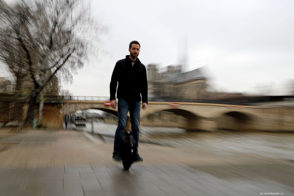 Is it Safe to Ride an Electric Unicycle in the Rain?