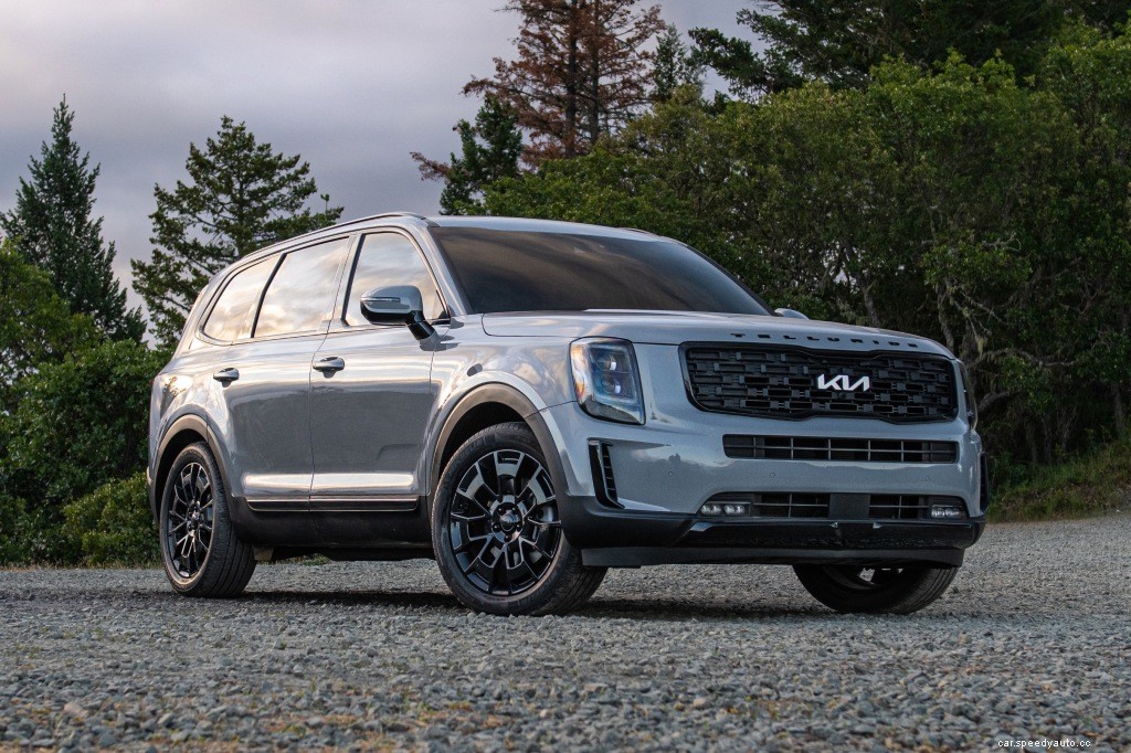 The 2022 Kia Telluride, 2022 Honda Pilot, and 2022 Subaru Ascent Face-Off