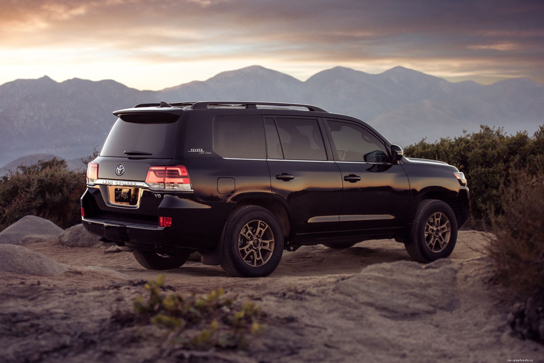 These Full-Size SUVs Will Decimate Your Gas Budget