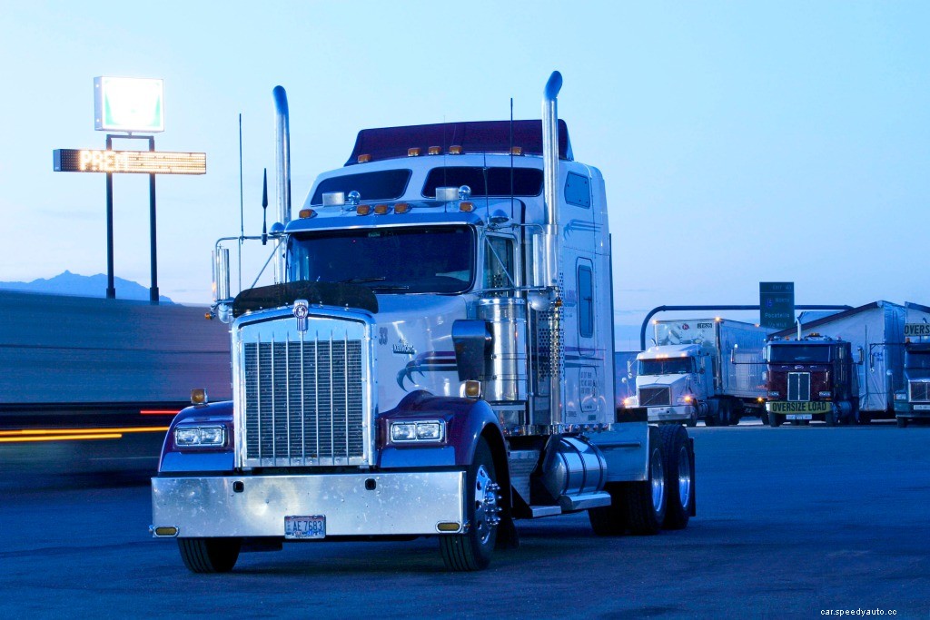 5 Ways You Can Customize a Semi-Truck