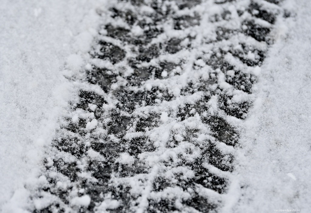 Can Tire Socks Replace Winter Tires?