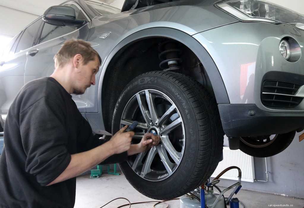 5 Myths About Tire Safety That Every Driver Should Be Aware Of