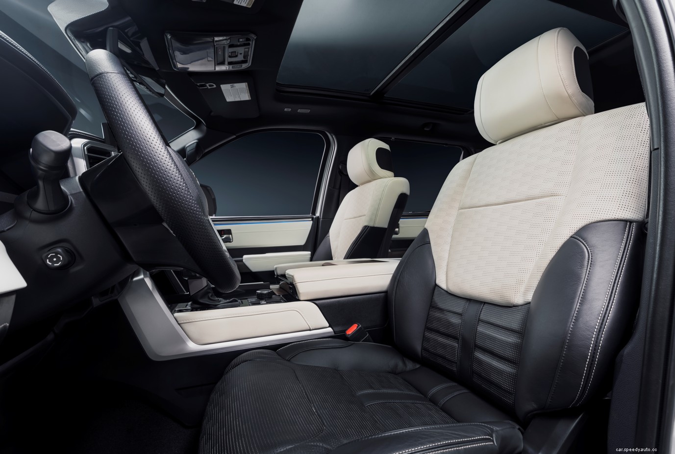 5 Accessories to Winter-Proof Your Car’s Interior