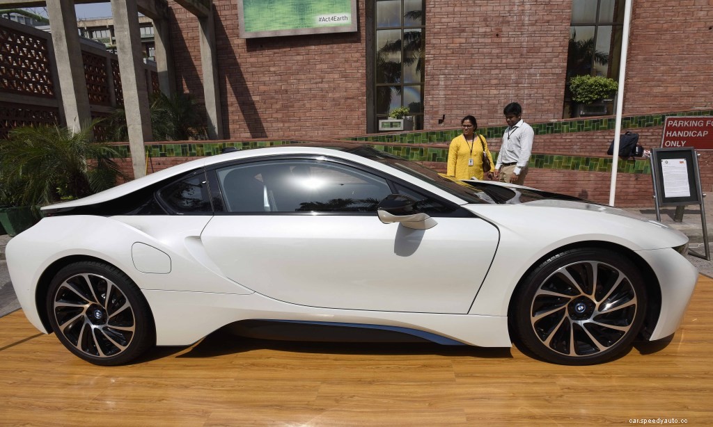 5 Features That Every Driver’s Car Needs