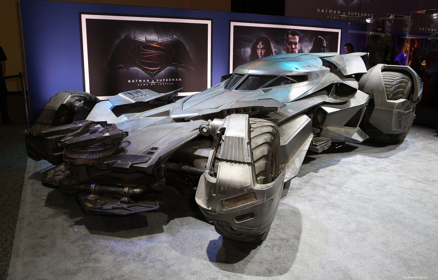 Batman Superfan Made a 700 Horsepower Replica of Ben Affleck’s Batmobile