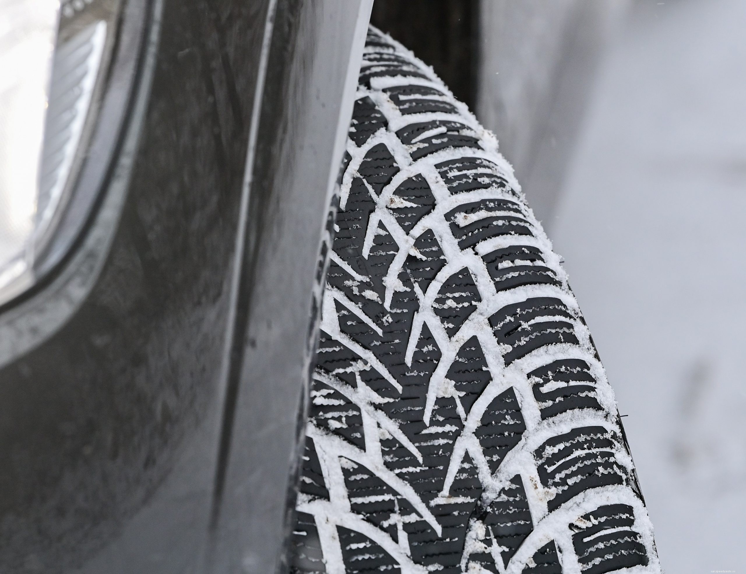 Does Lowering Tire Pressure Help You Get Traction in Snow?
