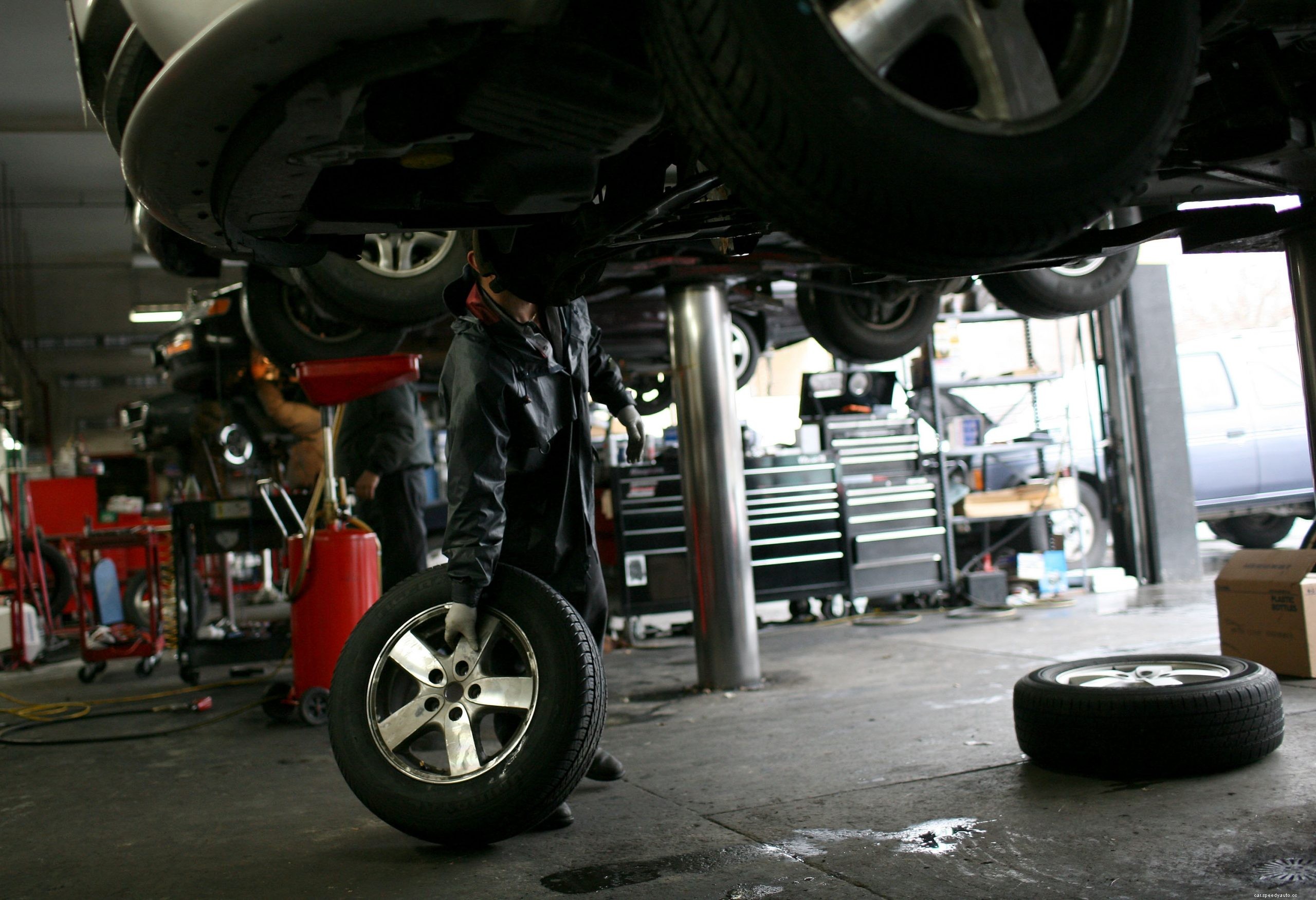 How to Tell if Your Car’s Wheel Bearings Are Bad
