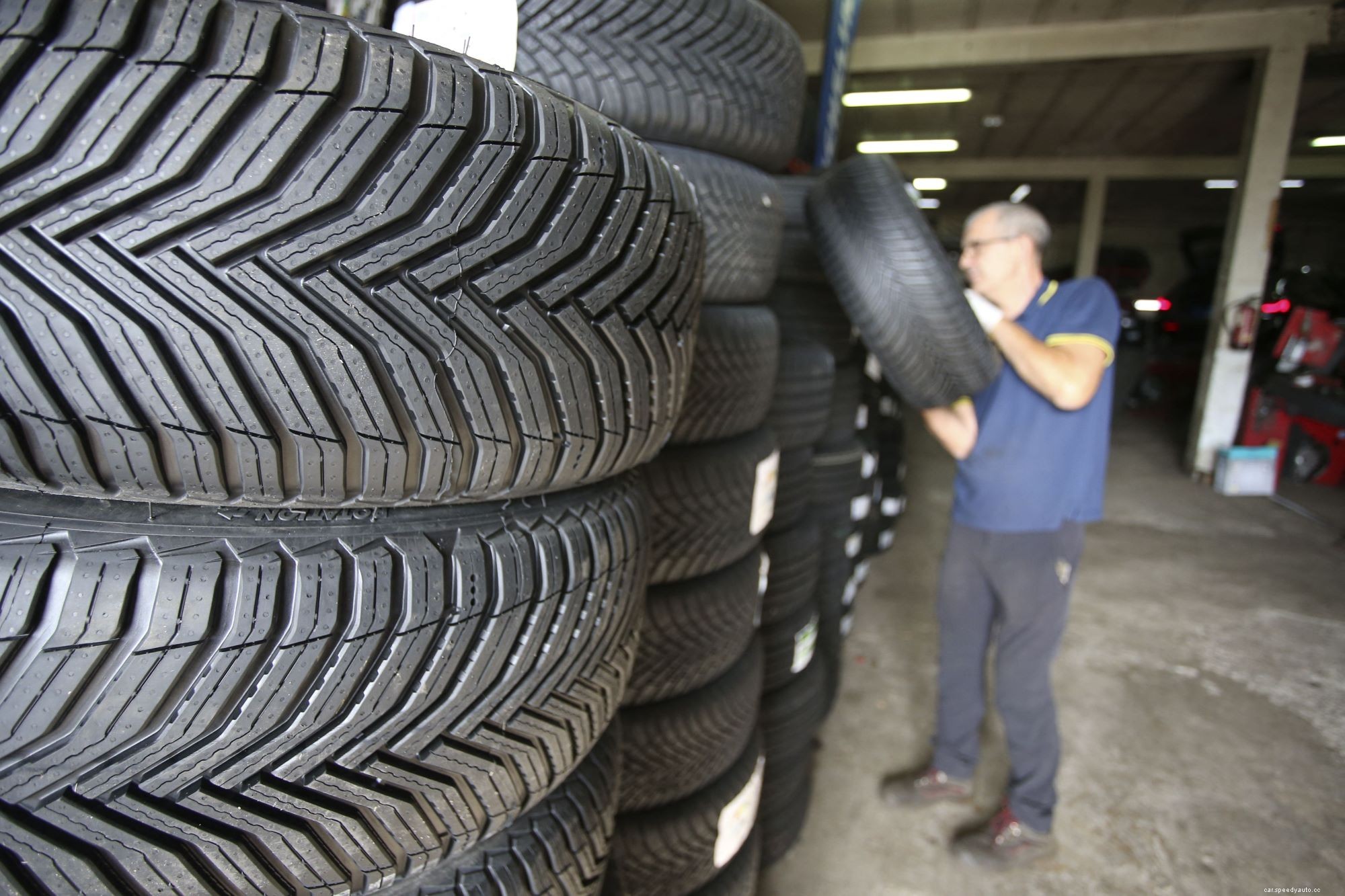 How Often Should You Check Your Tire Pressure?