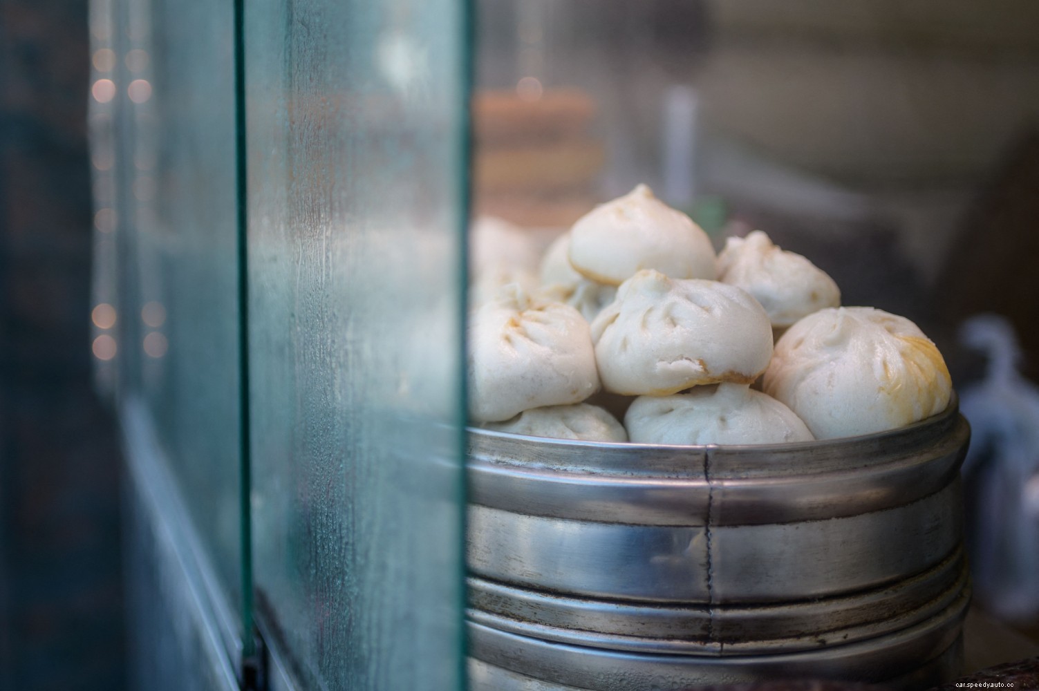 Multi-Car Accident in Pennsylvania Ends With SUV on Restaurant’s Roof