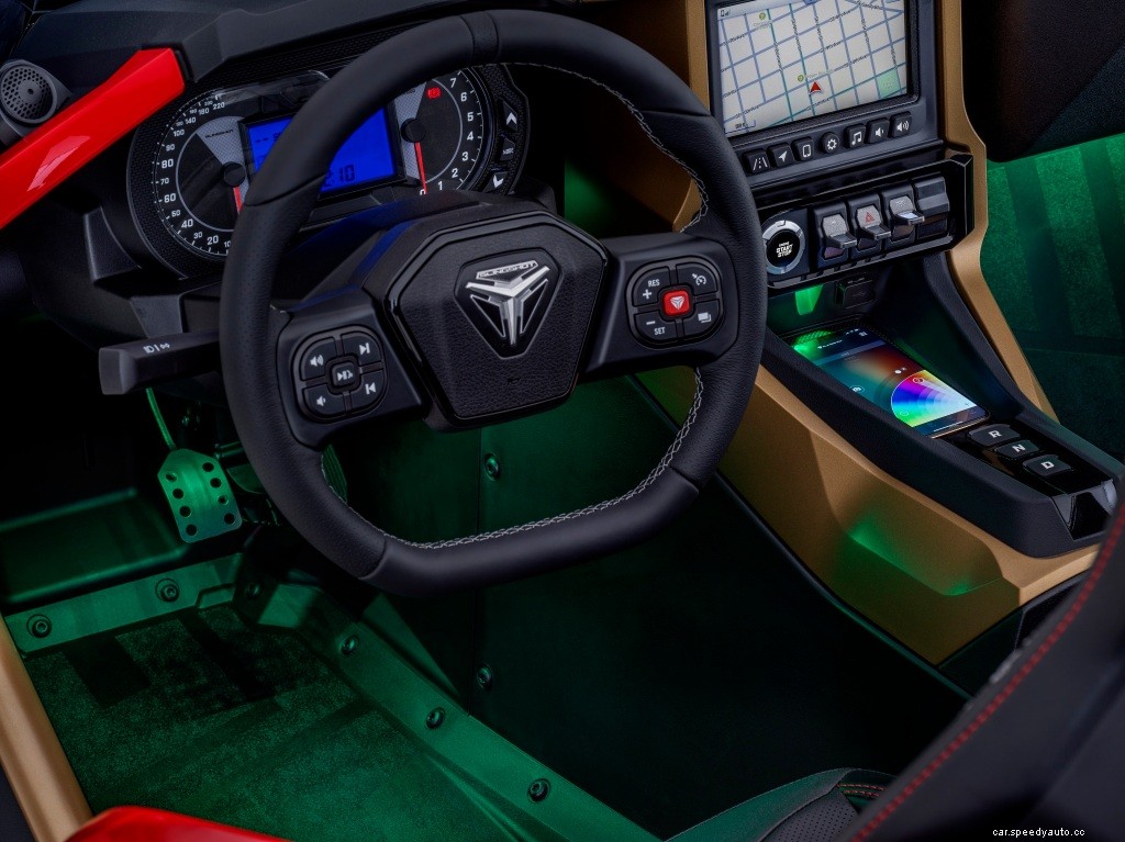 2022 Polaris Slingshot Signature LE Brings the Bling and Glow