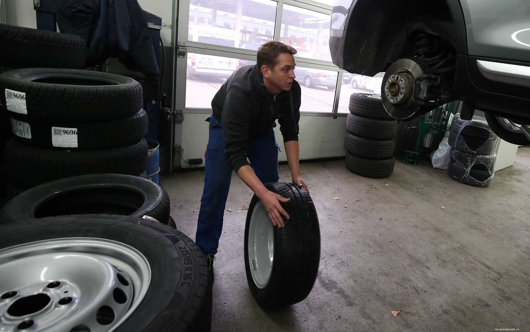 Here’s Why Buying One Replacement Tire Is a Recipe for Disaster