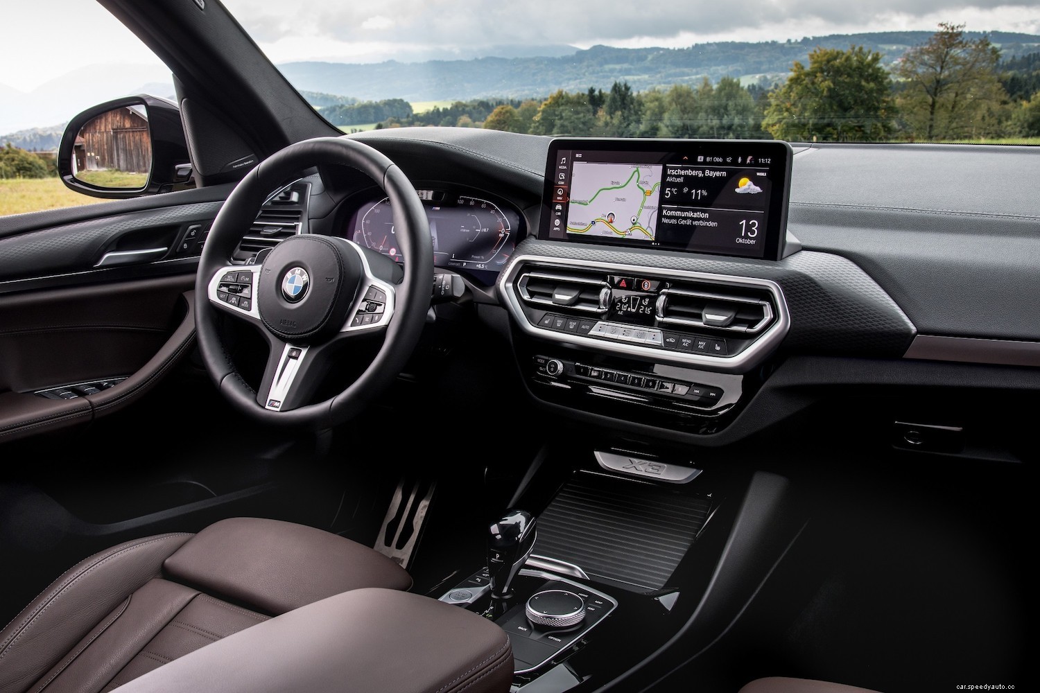 Using BMW’s Gesture Control Makes You Feel Like an Infotainment Magician