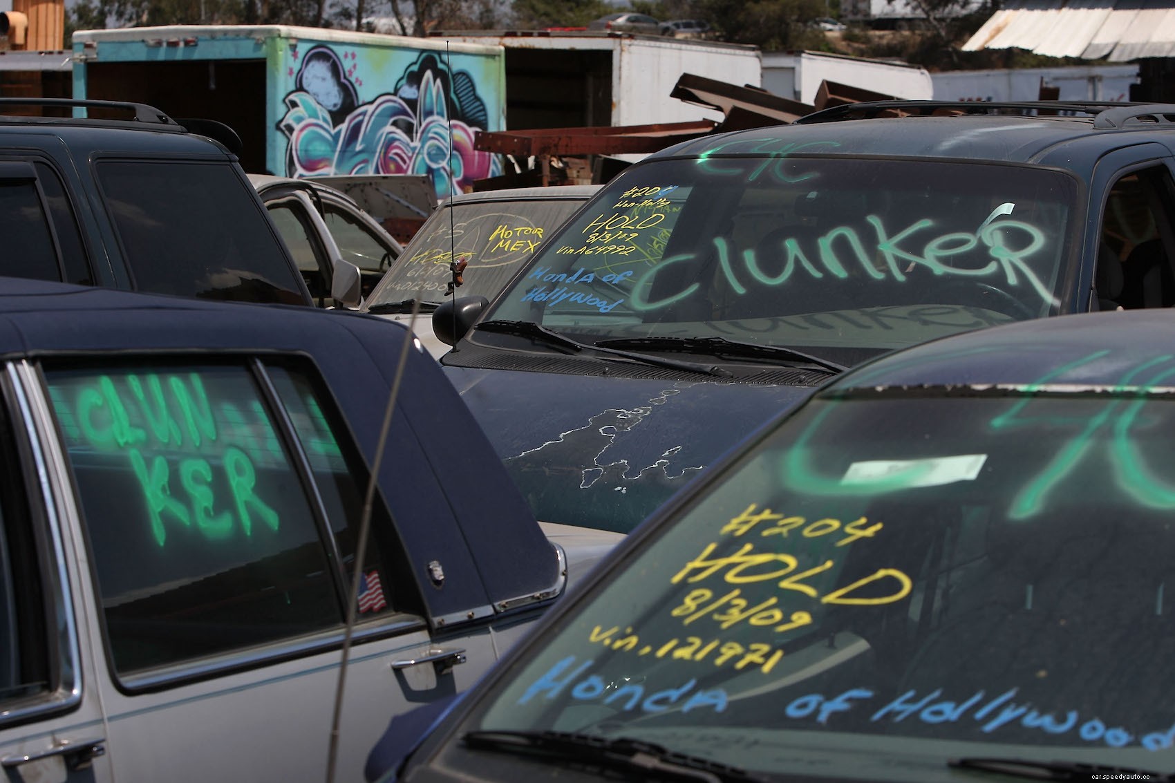 3 Things to Consider When Buying a Car Fixer-Upper