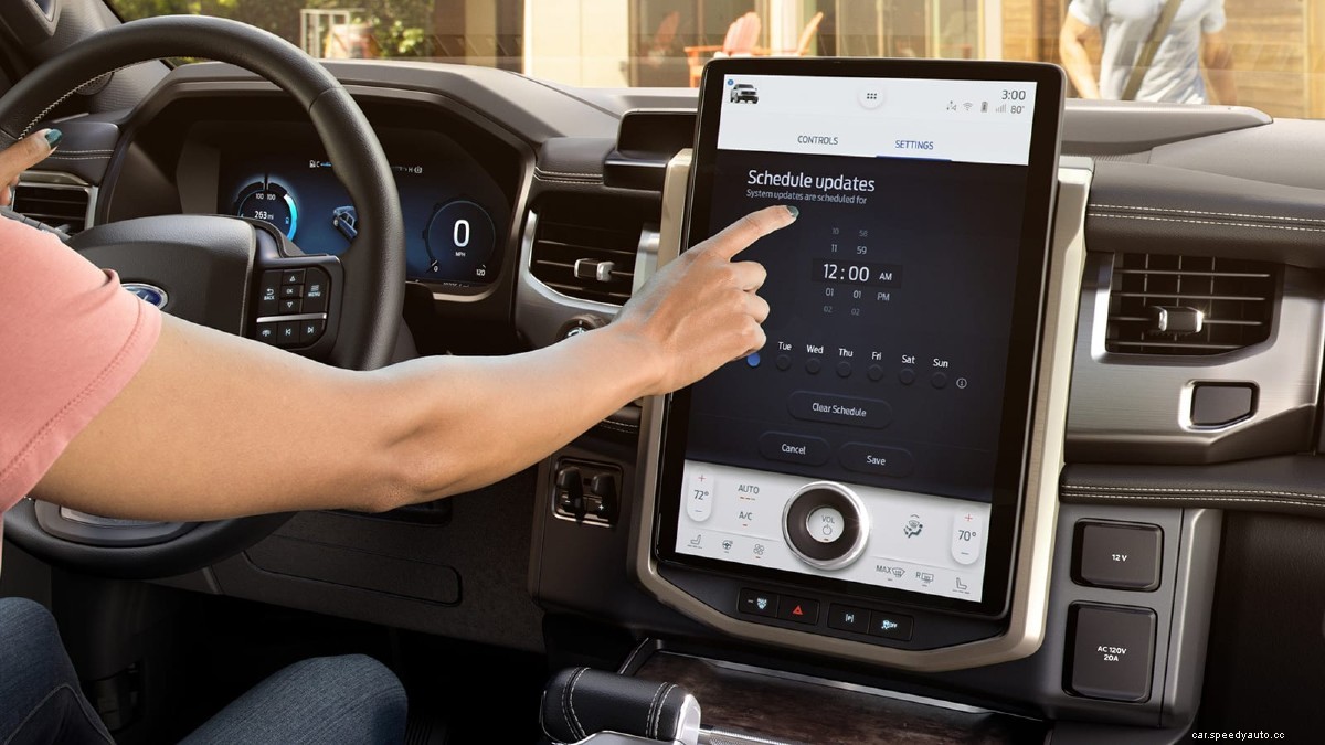 Hey Automakers, No One Uses Your Terrible Factory Navigation Systems