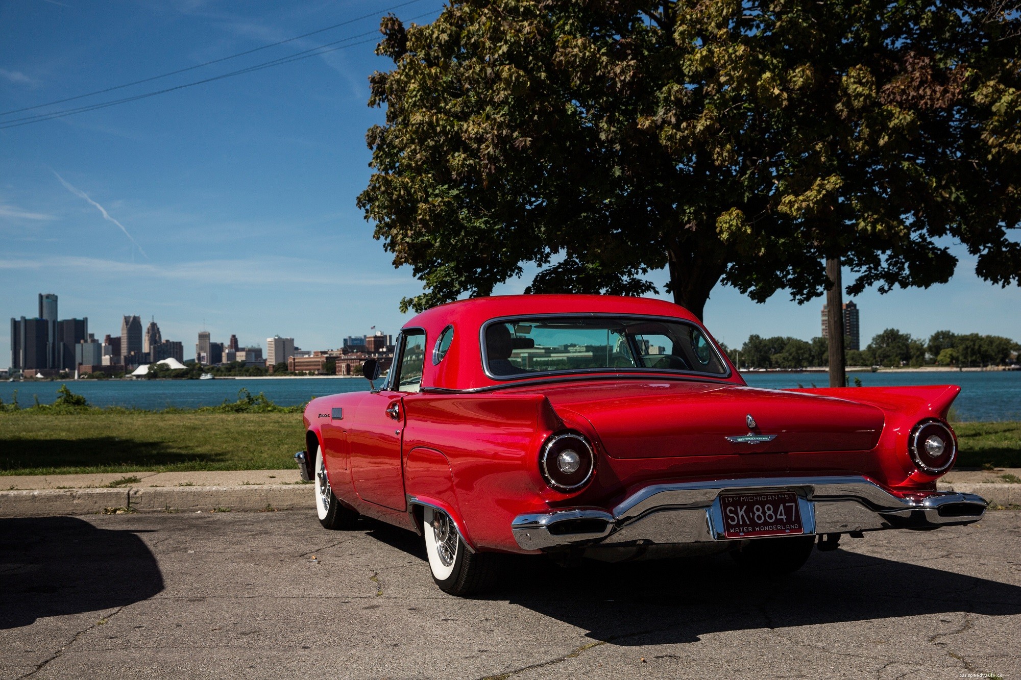 Classic Car Designer Is Still Creating Automotive Art 70 Years Later