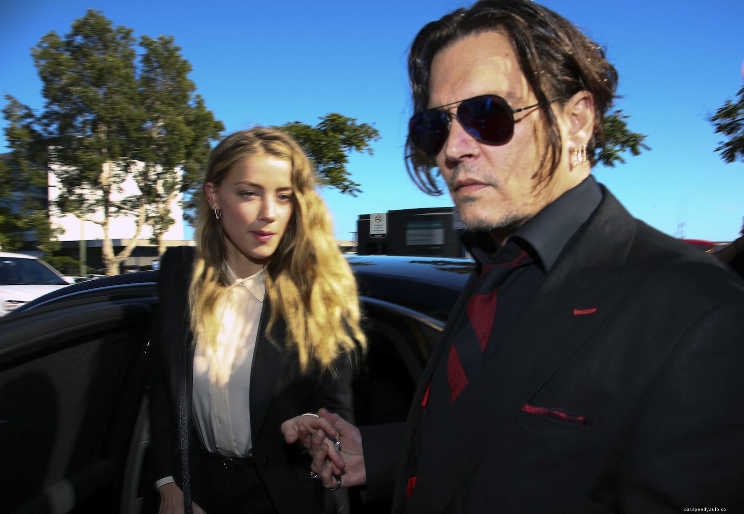 Amber Heard Demanded Johnny Depp Give Her $100k and a Specific Range Rover in Their Divorce