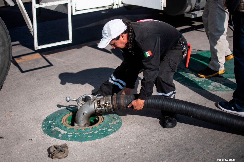 Can Buying Gas in the Morning Really Save You Money?