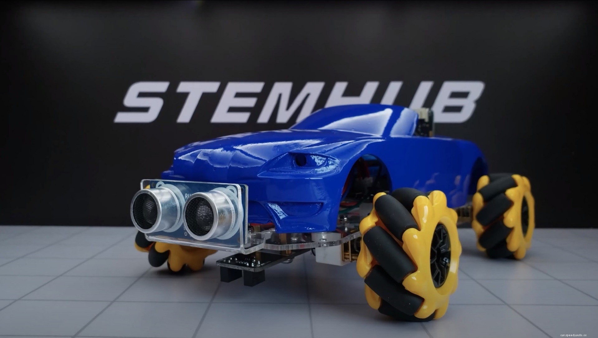 Do Your Kids Likes Cars? Buy This AI Robot Lego Compatible Toy