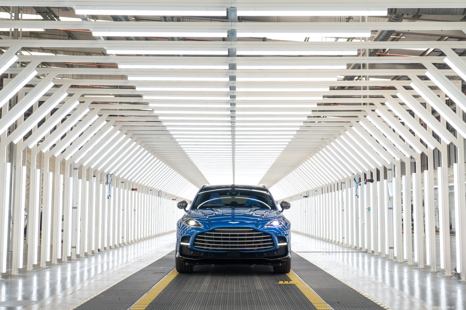 Why the Aston Martin DBX707 Has an Advantage Over Other Luxury SUVs