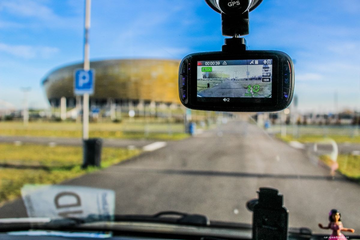 There Are No Downsides to Buying a Dashcam for Your Car