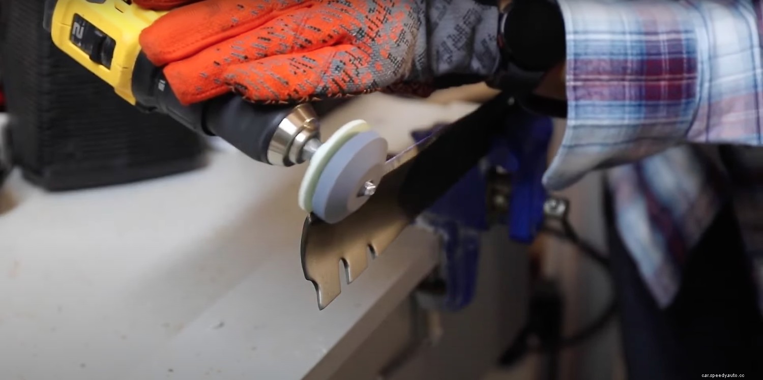 How to Sharpen Lawn Mower Blades