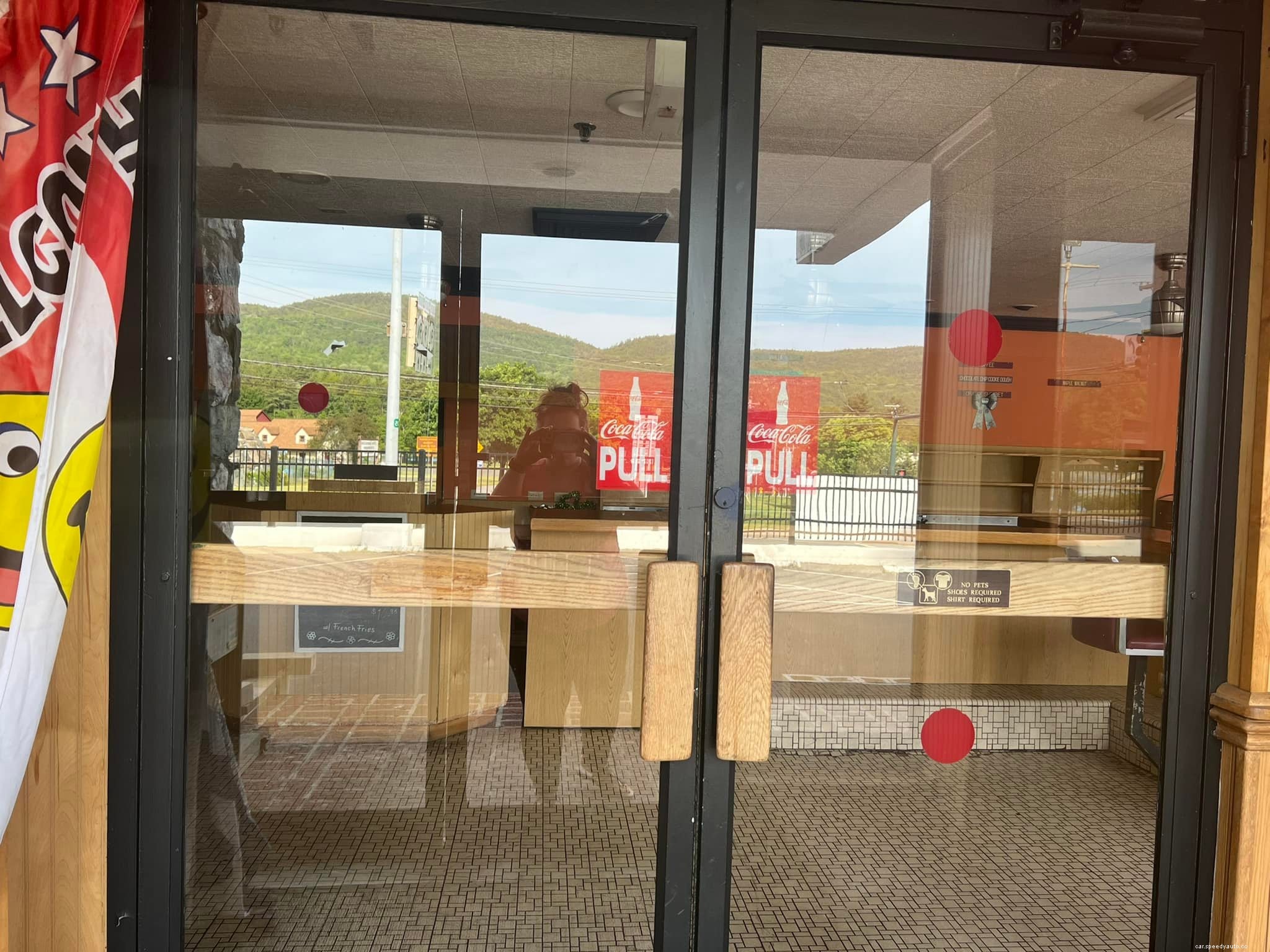 Road-Trip Icon Howard Johnson’s Closes Last Restaurant