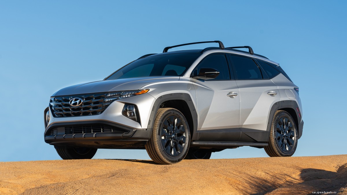 The 2022 Hyundai Tucson and 2022 Kia Sportage Go Head-to-Head