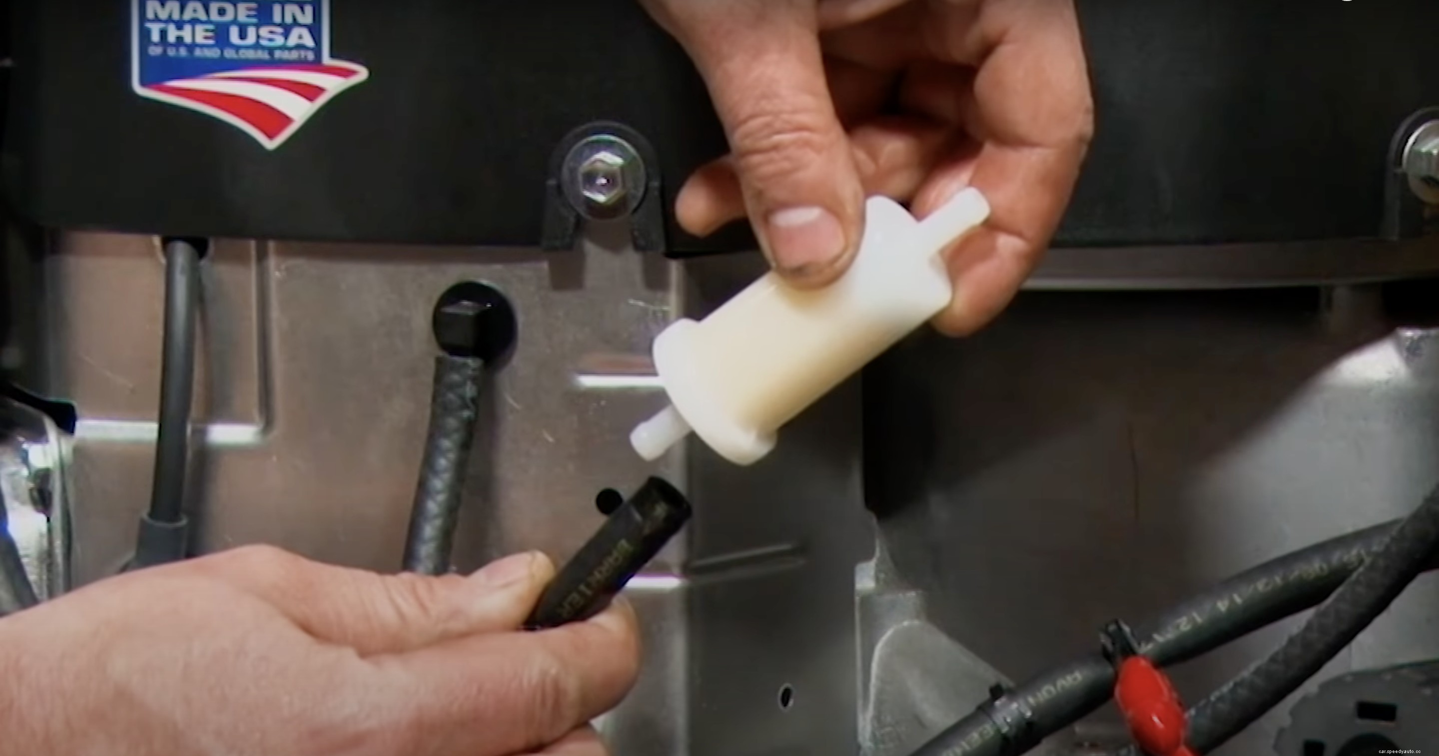 How to Swap Out Your Lawn Mower’s Fuel Filter