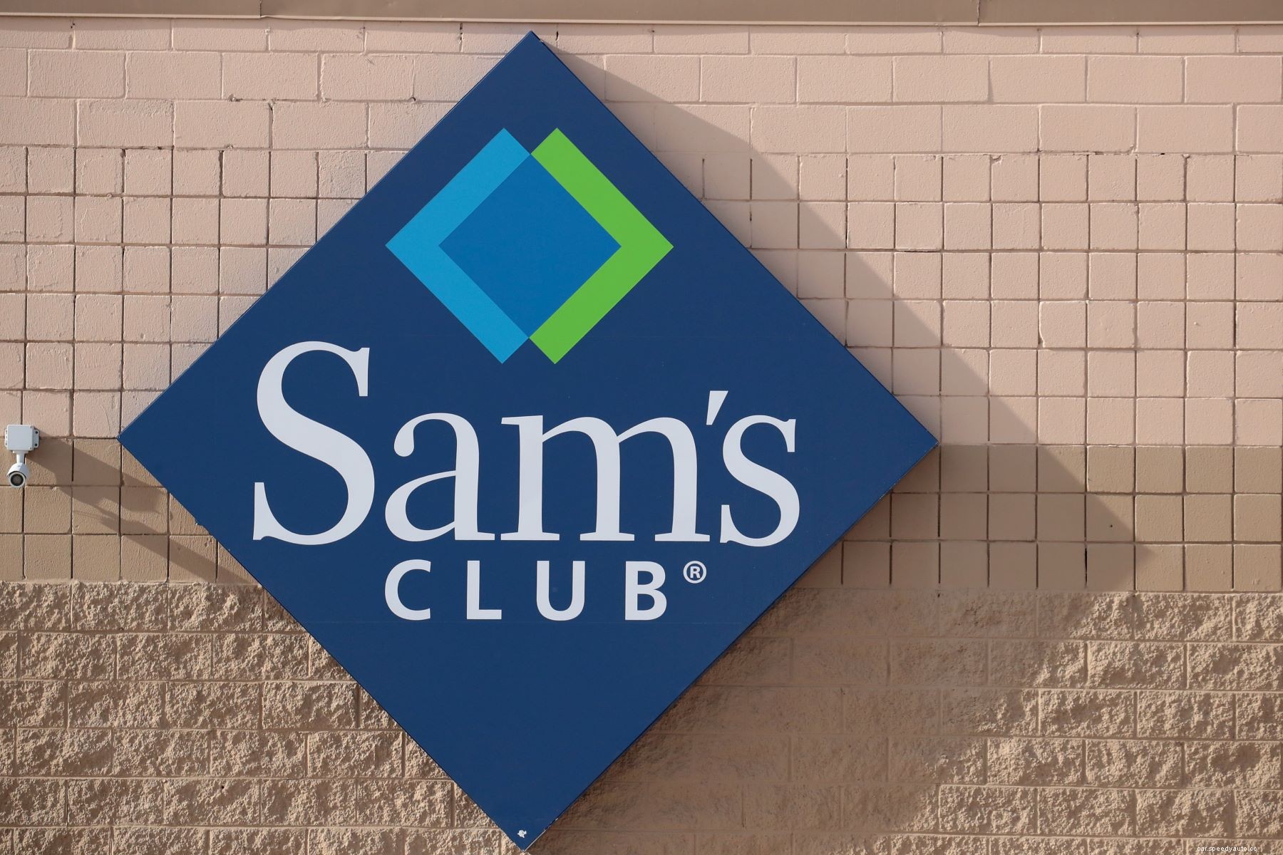 What Benefits Does Sam’s Club Auto Program Provide?