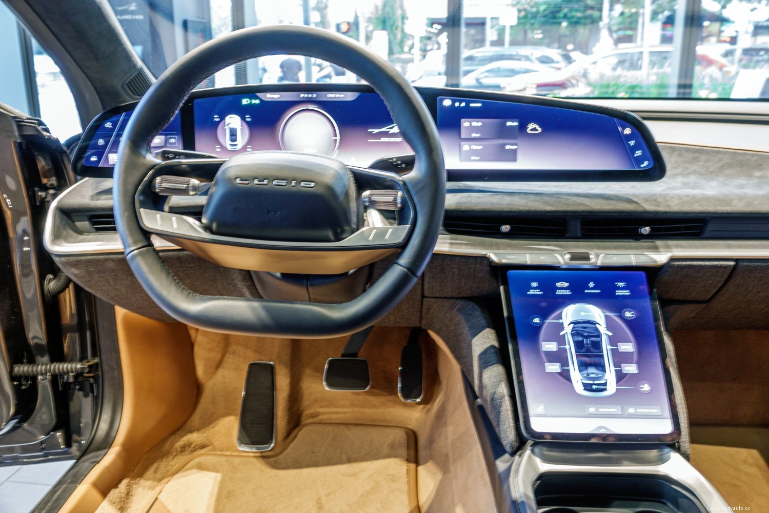 The IIHS Found That Drivers Want Partial Automation for Safer Driving