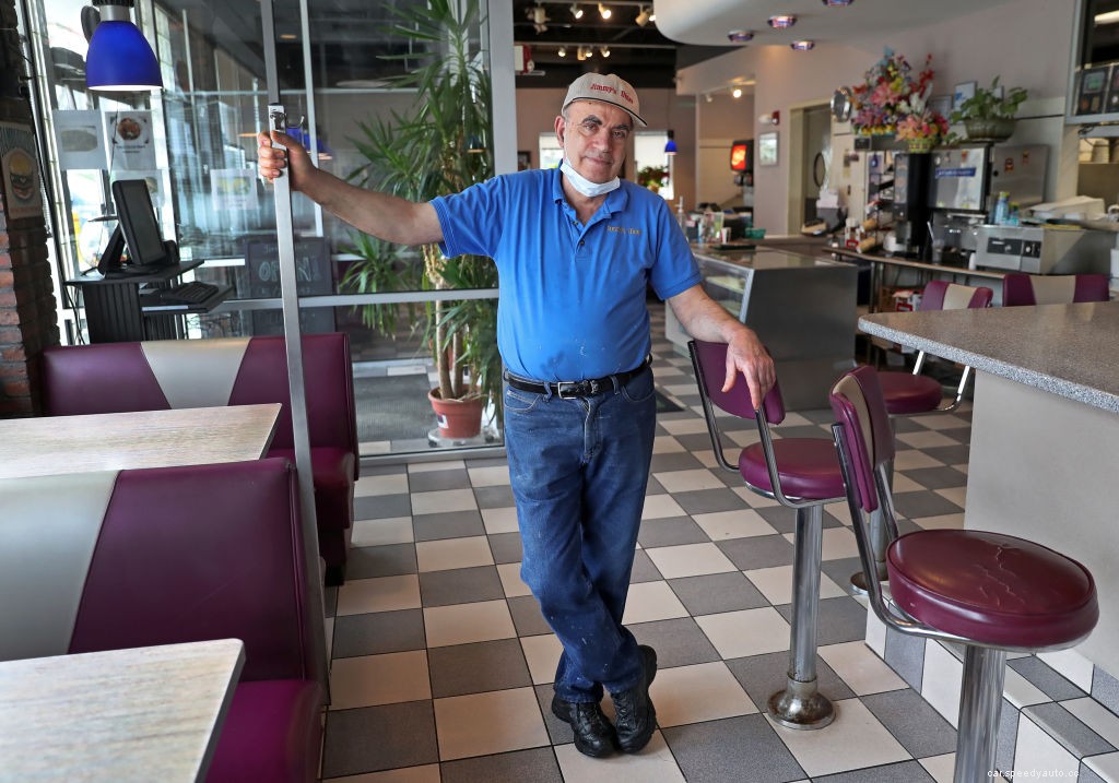 Indicted Florida Cop Allegedly Used COVID Relief Funds To Restore Classic Car