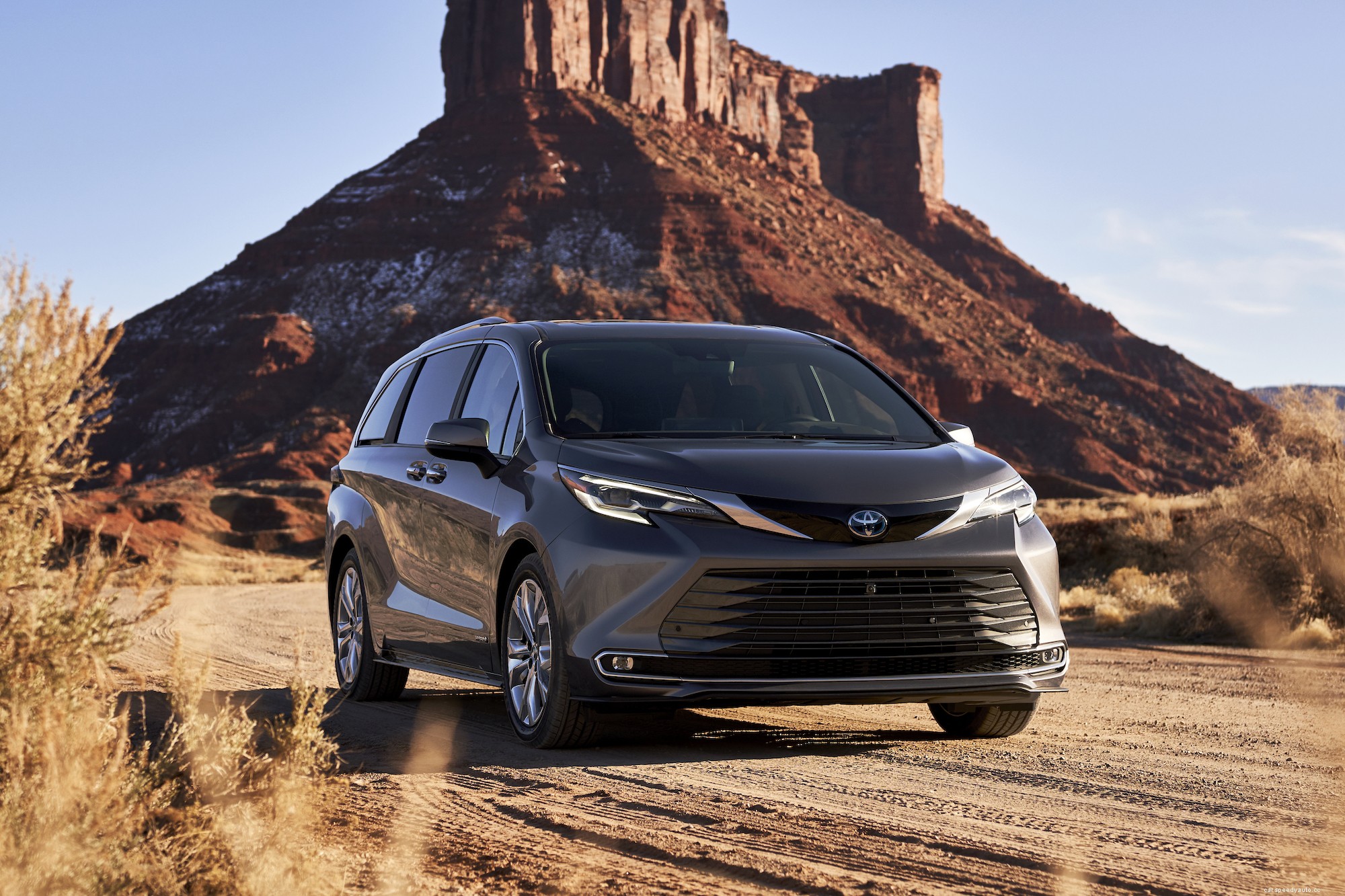 What Comes Standard on a 2022 Toyota Sienna?