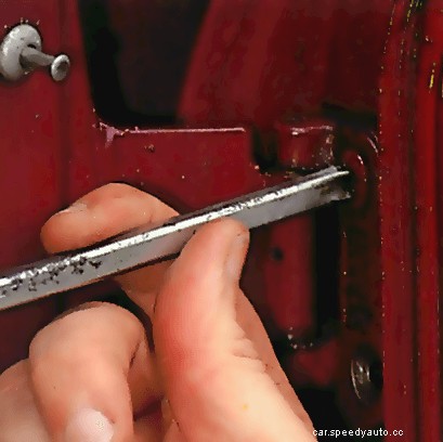 Replacing a car door