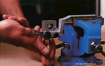 Fitting new metal brake pipes