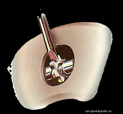 Adjusting a disc handbrake