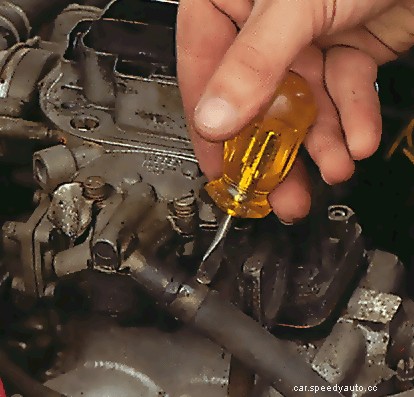 Servicing the fuel supply system