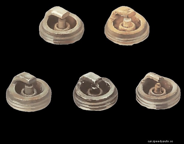 Cleaning and fitting spark plugs