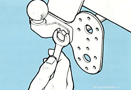 Fitting a towing socket