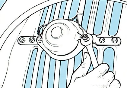 Fitting an electric fan to a side radiator