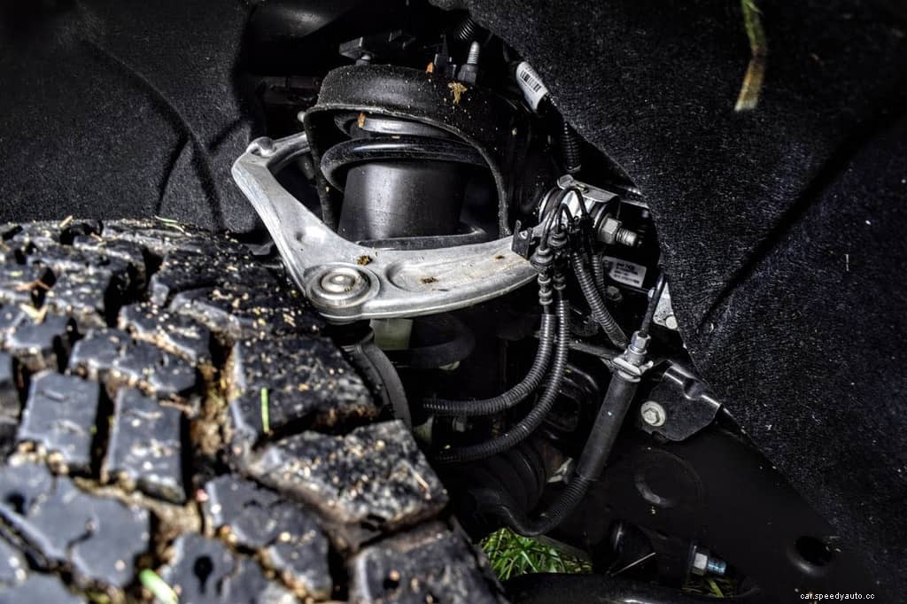 20 Car Parts Youre Forgetting to Clean