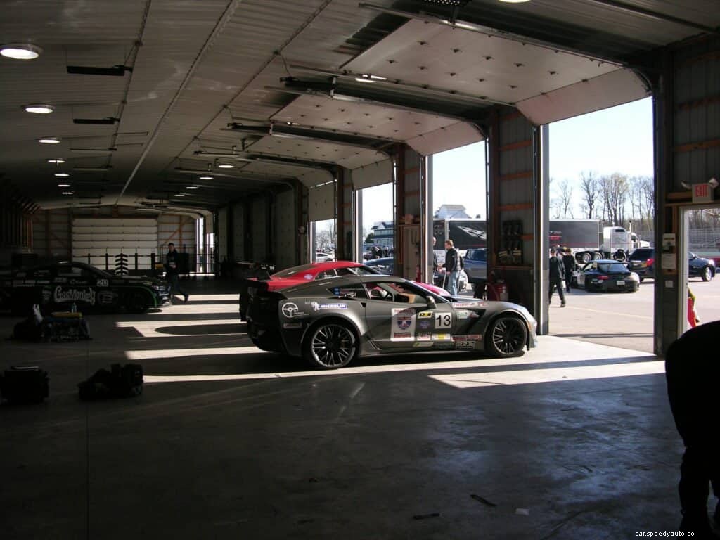 10 of the Hottest Holiday Gift Options for Car Owners