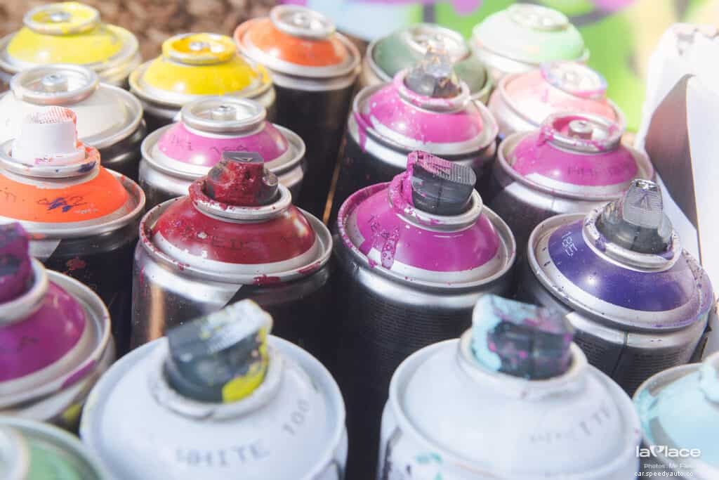 Ceramic Coating vs Spray Paint: How Hydrophobic Properties Repel Graffiti