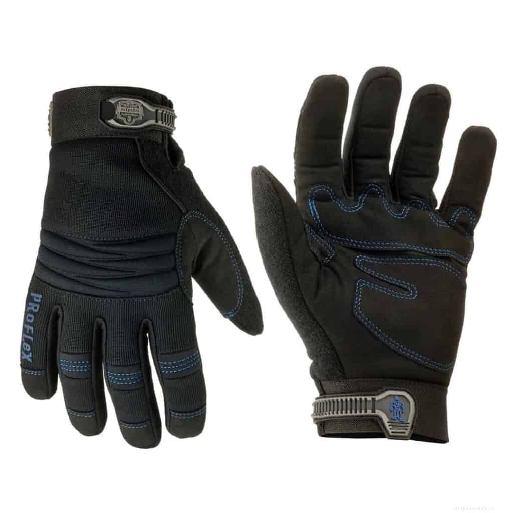 Should You Wash Your Car When It’s Freezing?