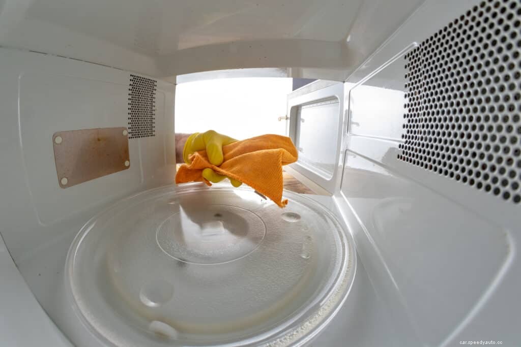 Throwing in the Towel: How to Wash Microfiber Towels