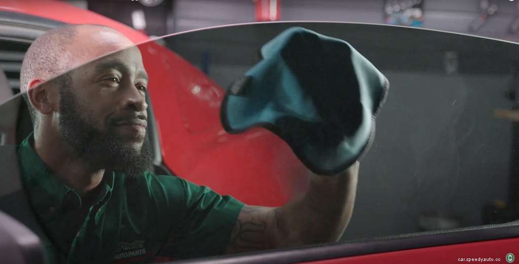 How to Keep Car Windows From Fogging