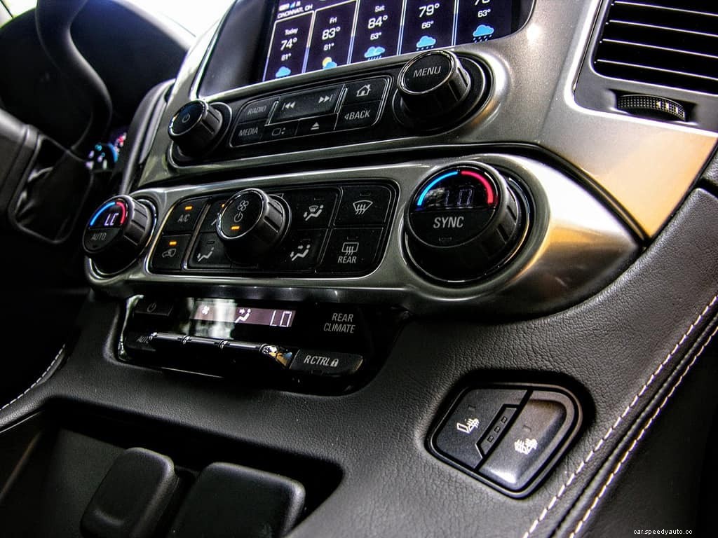 How to Keep Car Windows From Fogging