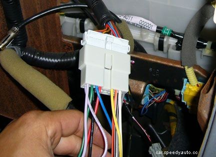 10 Easy Steps to Install a New Car Stereo