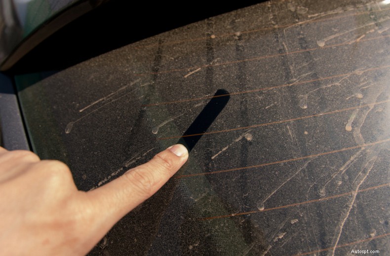 12 hacks for spring cleaning your car