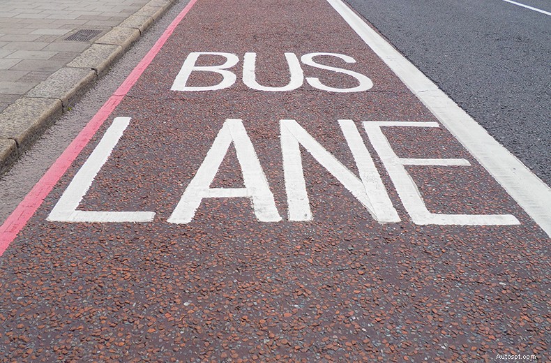 UK road markings: what they mean and what the Highway Code says